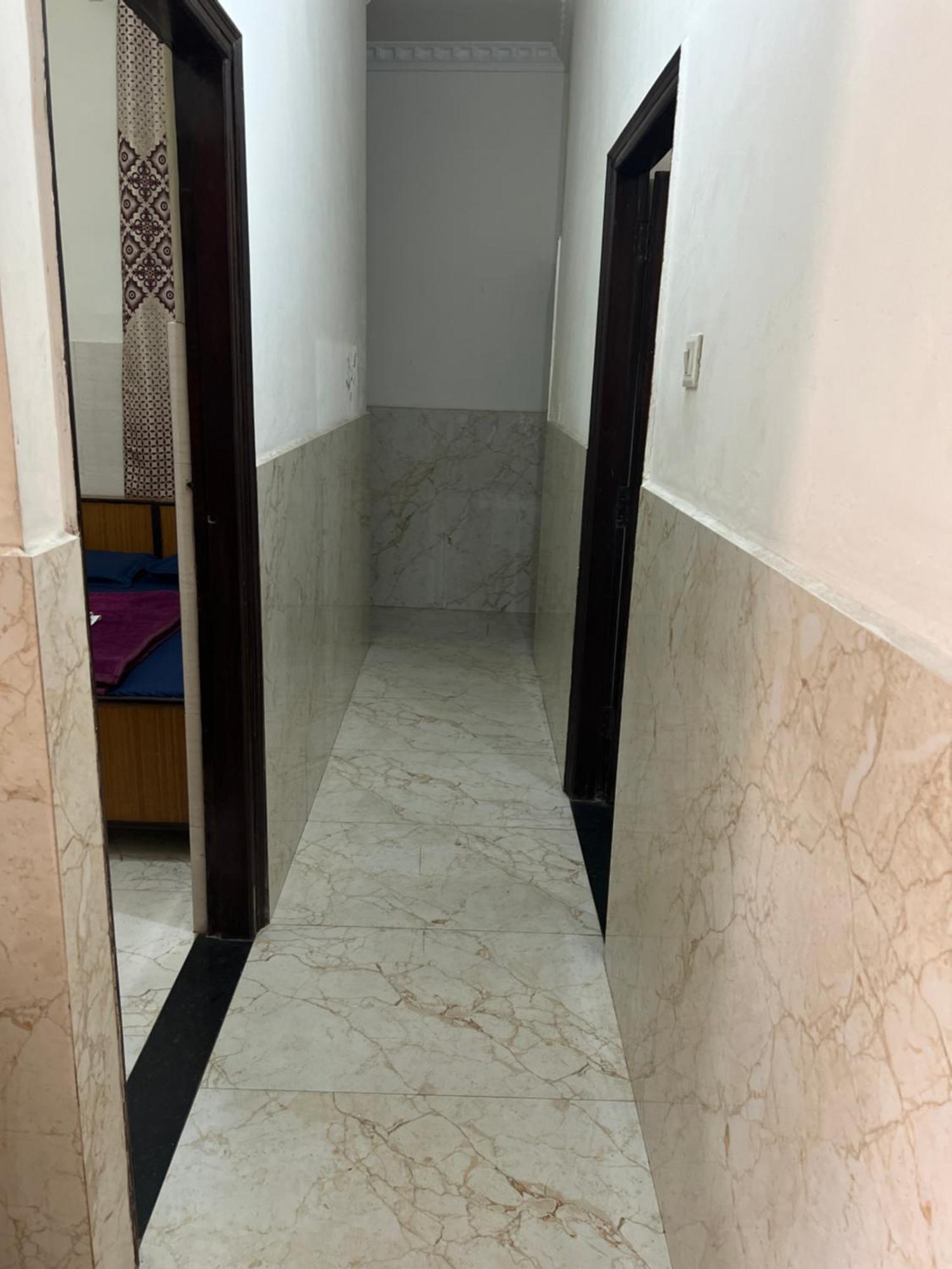 Raja Guest House -- Jalandhar Railway Station -- For Family, Couples, Travellers Bagian luar foto