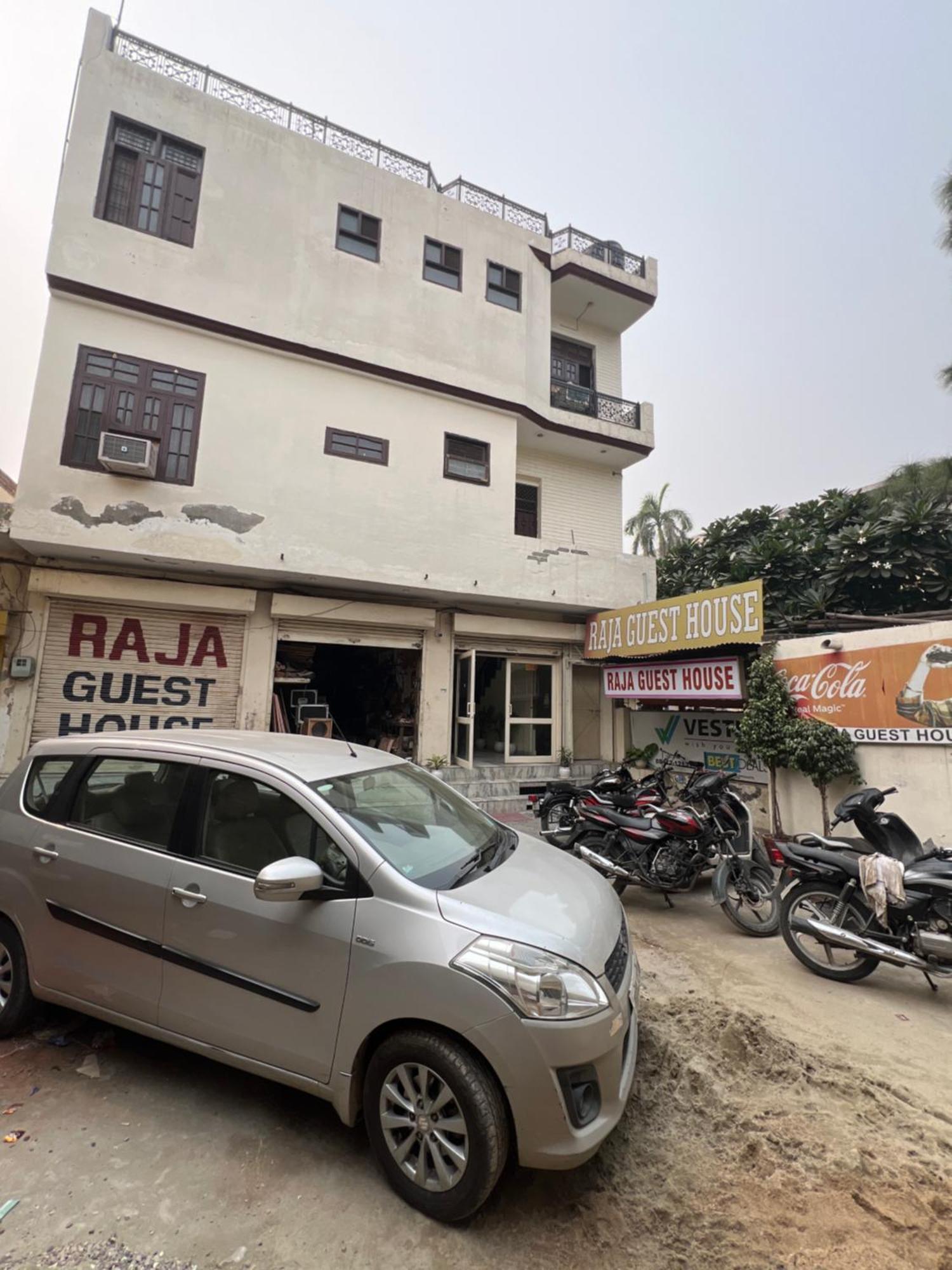 Raja Guest House -- Jalandhar Railway Station -- For Family, Couples, Travellers Bagian luar foto