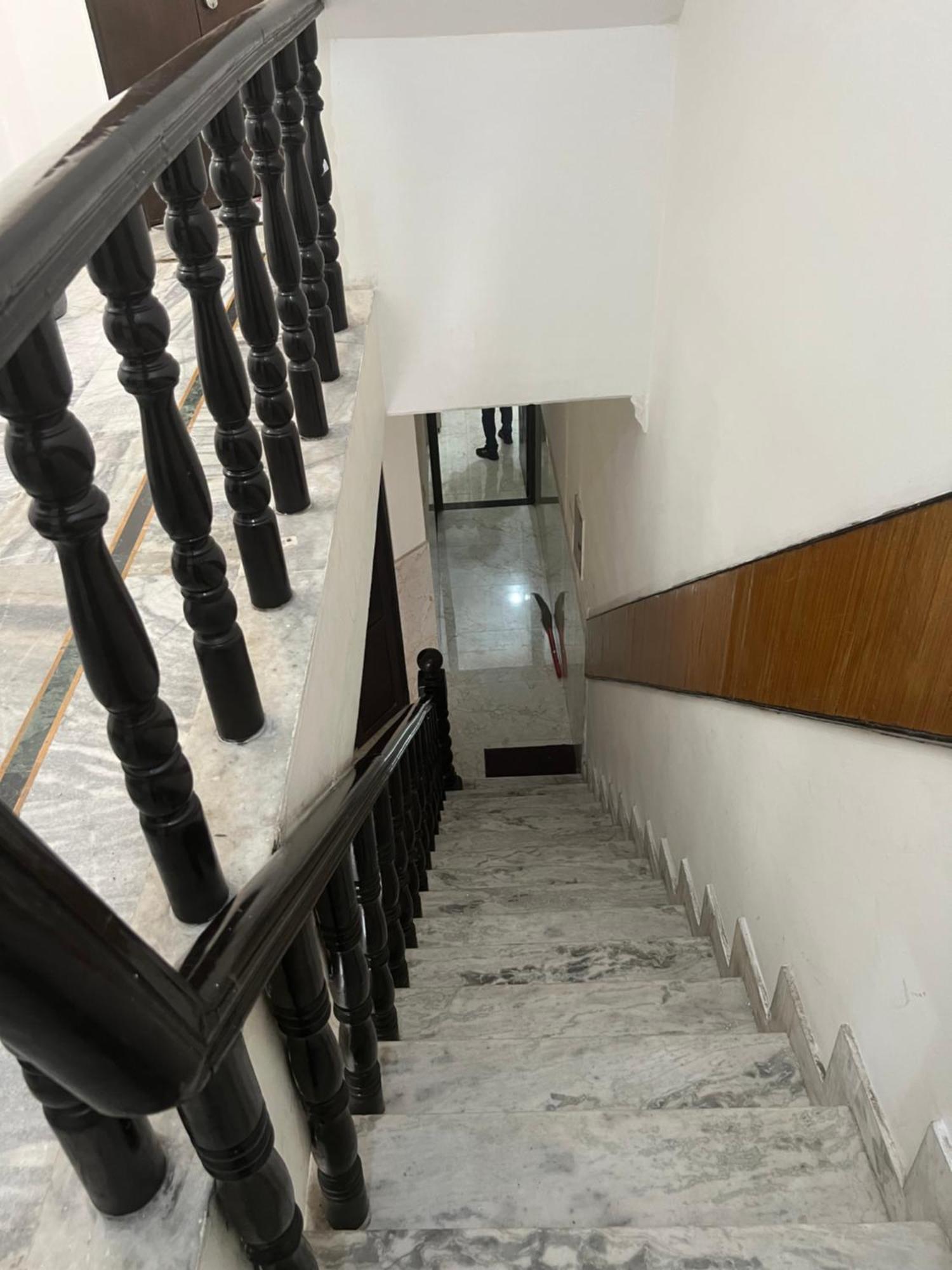 Raja Guest House -- Jalandhar Railway Station -- For Family, Couples, Travellers Bagian luar foto